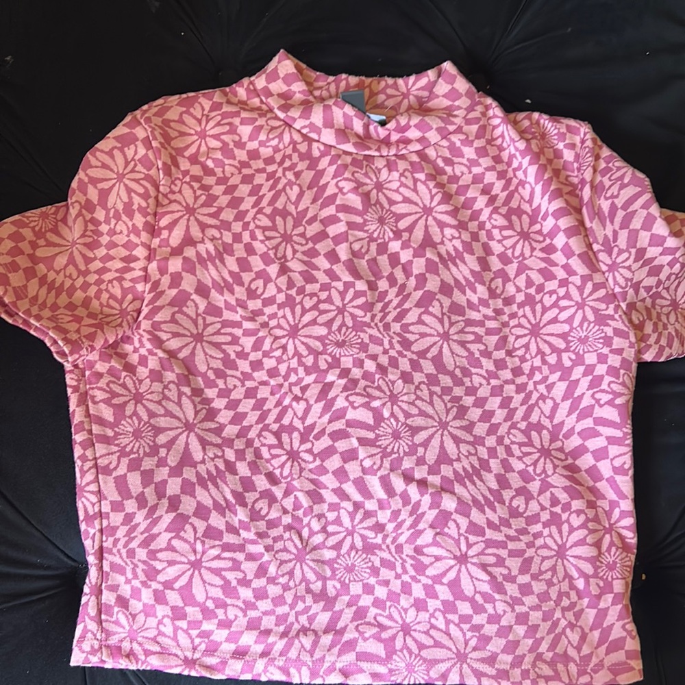 Floral print cropped shirt